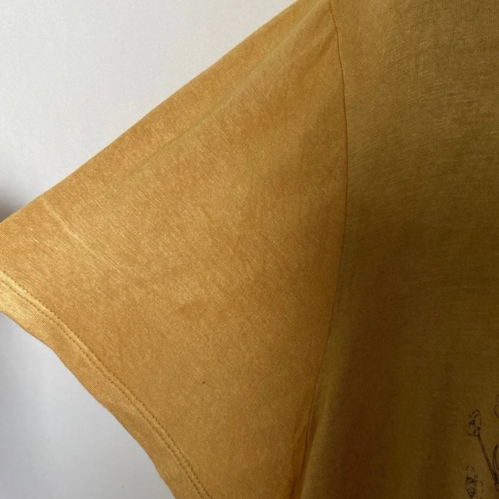 Light weight yellow top Size 2XL - Picture 5 of 10